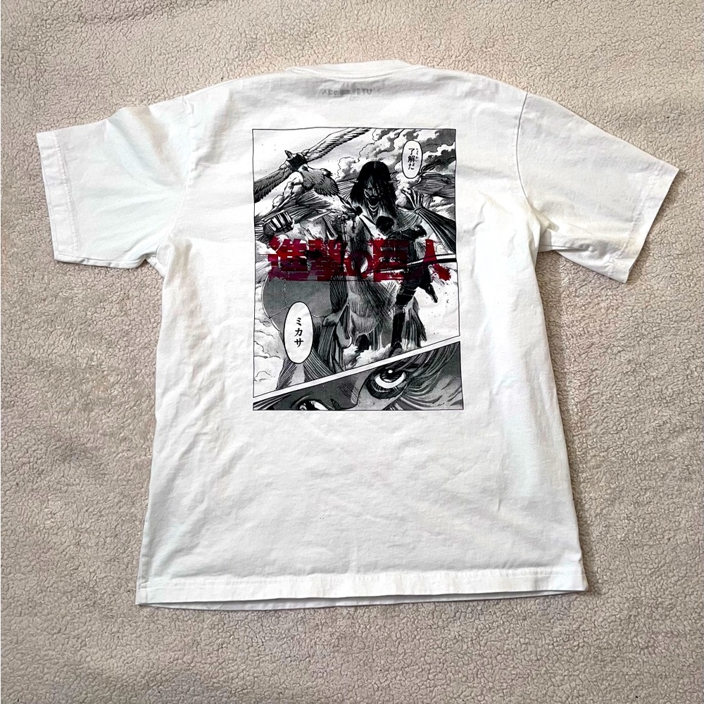 Attack on Titan M Men’s Graphic Tee
